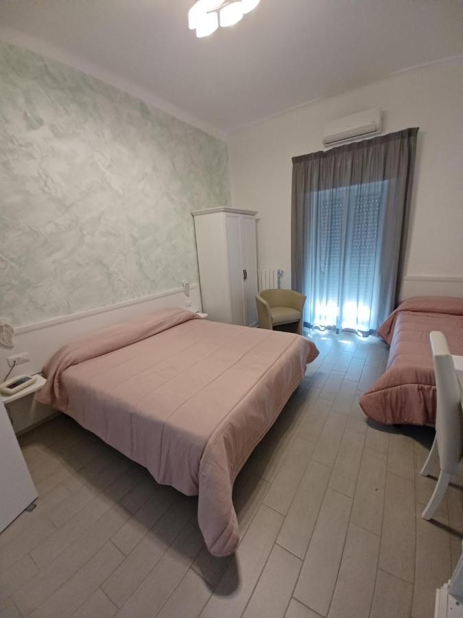 Hotel Costa Bari Buitenkant foto